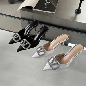 حذاء نسائي عصري بكعب مدبب جديدNew Fashion Women Pointed Heel Shoes