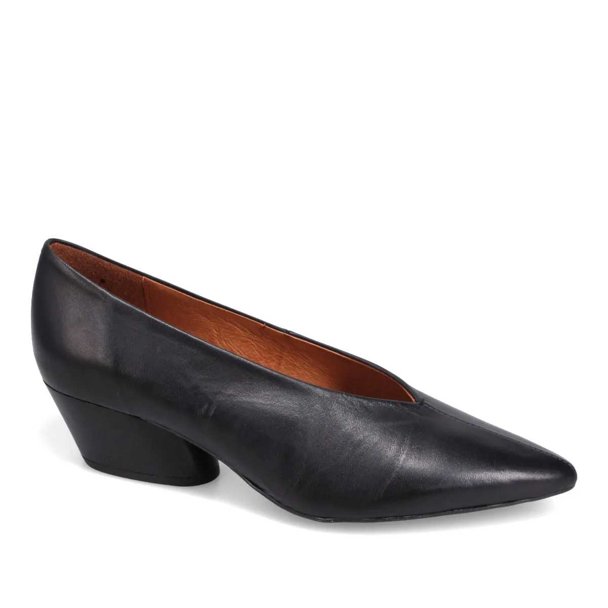 Sure! Please provide me with the current title of the e-commerce product Holly Pump so I can help you optimize it.