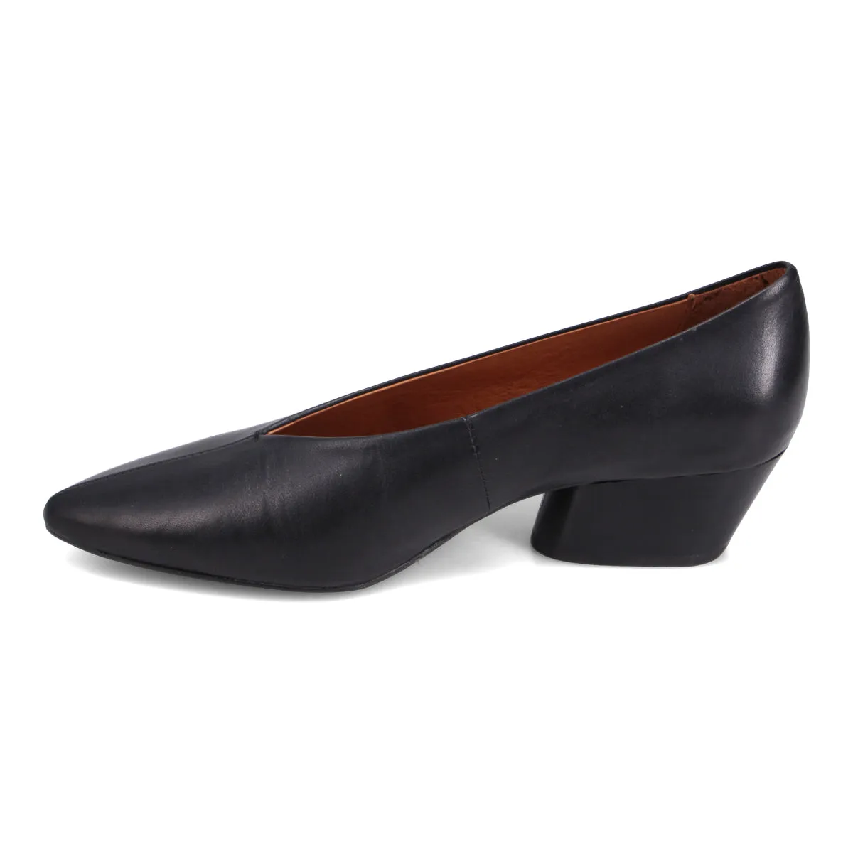 Sure! Please provide me with the current title of the e-commerce product Holly Pump so I can help you optimize it.