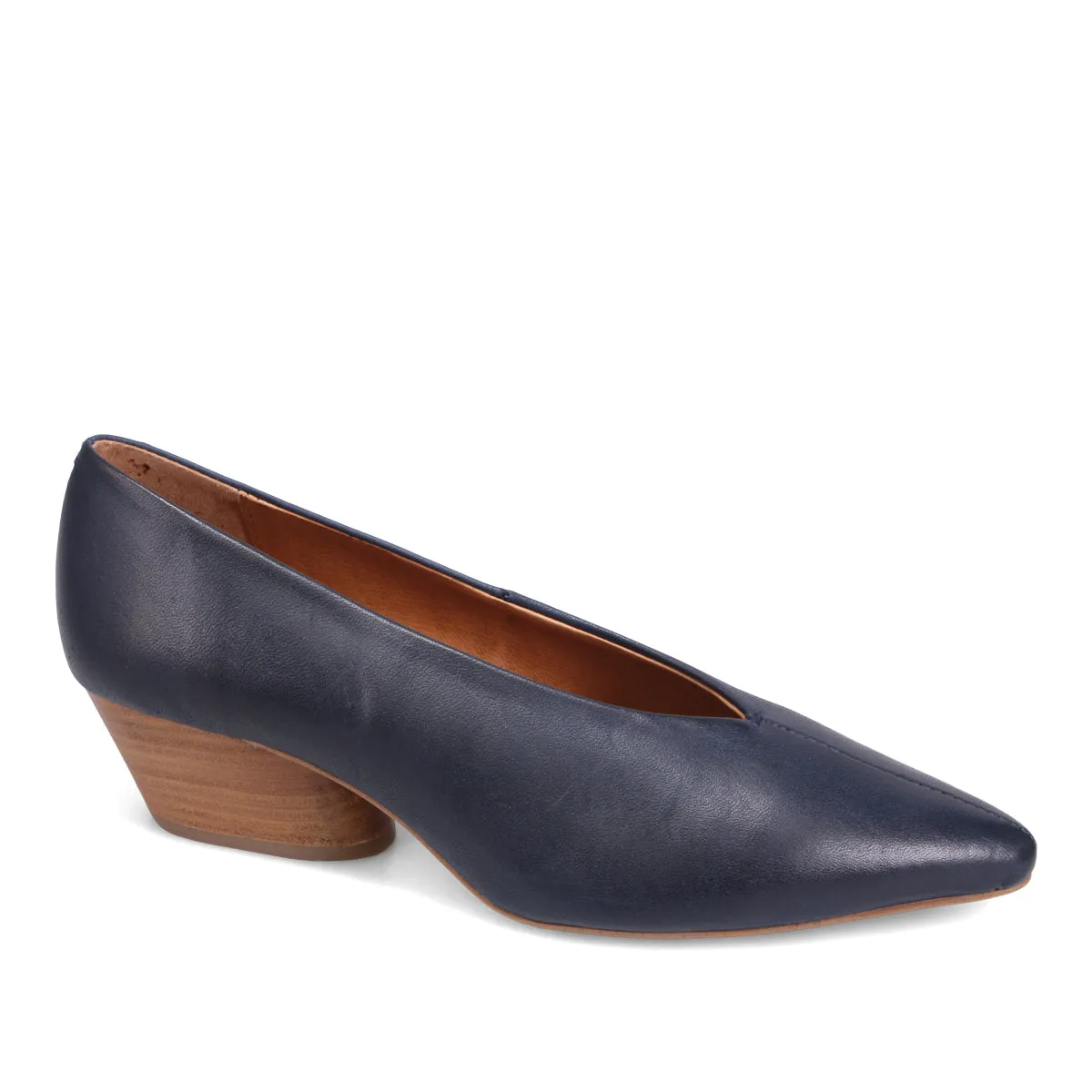Sure! Please provide me with the current title of the e-commerce product Holly Pump so I can help you optimize it.